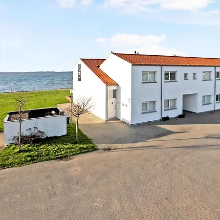 Beautiful Two-storey With Panoramic Views Of Bay Ferienhaus *